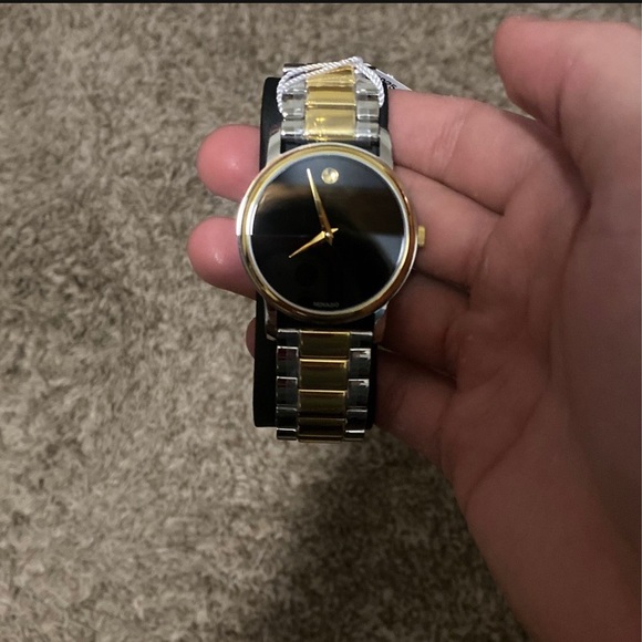 Movado Movado Classic Museum Gents. SS Case & Ionic GP Steel Bracelet. - Picture 2 of 6